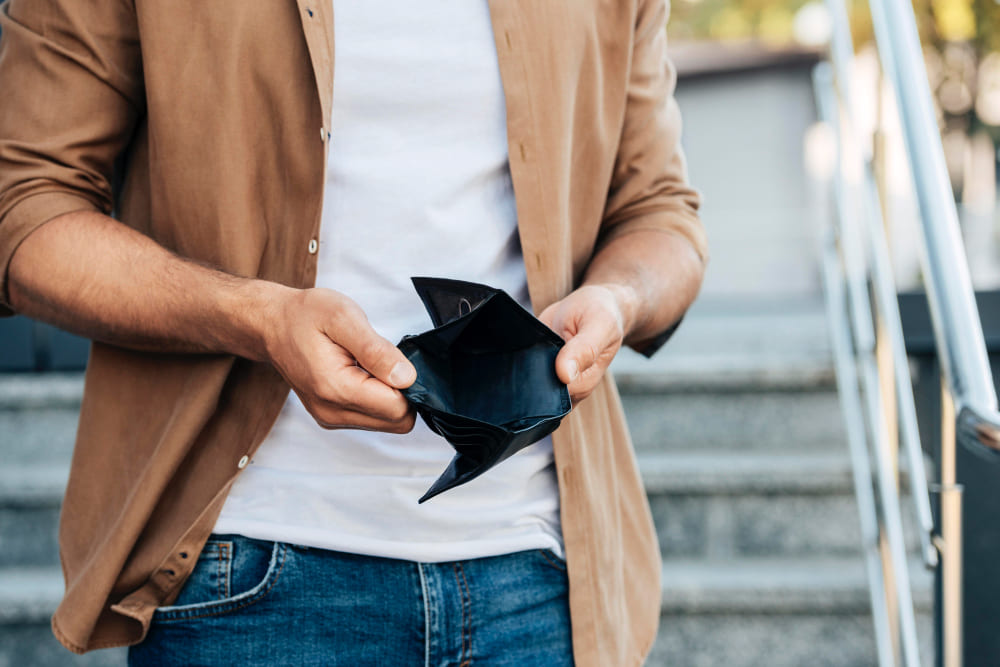 Un homme retrouve son portefeuille perdu